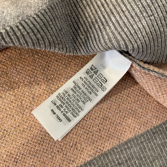 NWT If It Were Me Size S Oversized Cropped Pink Frosted Donut Pullover Sweater - Picture 11 of 13